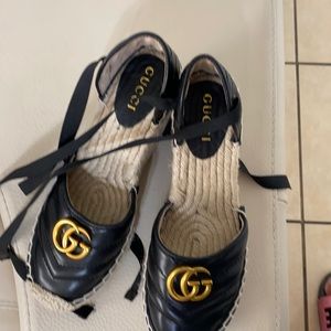 Used like new Gucci shoes